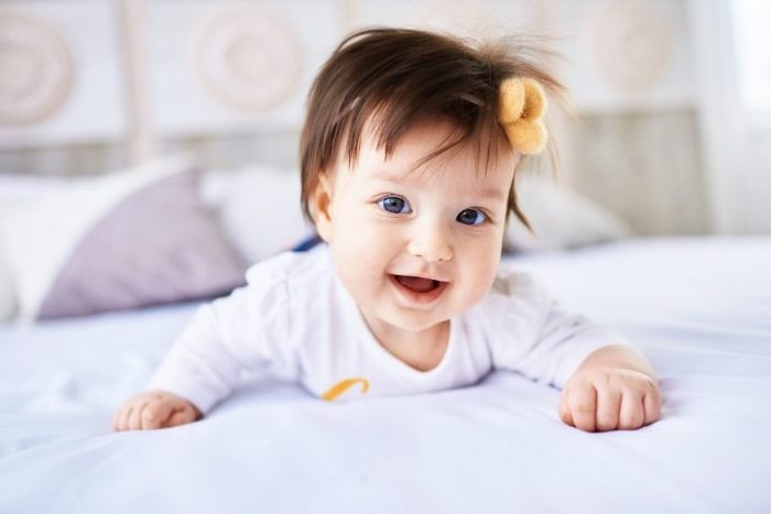 Bezpieczne materiały w otoczeniu niemowląt – na co zwrócić uwagę przy wyborze